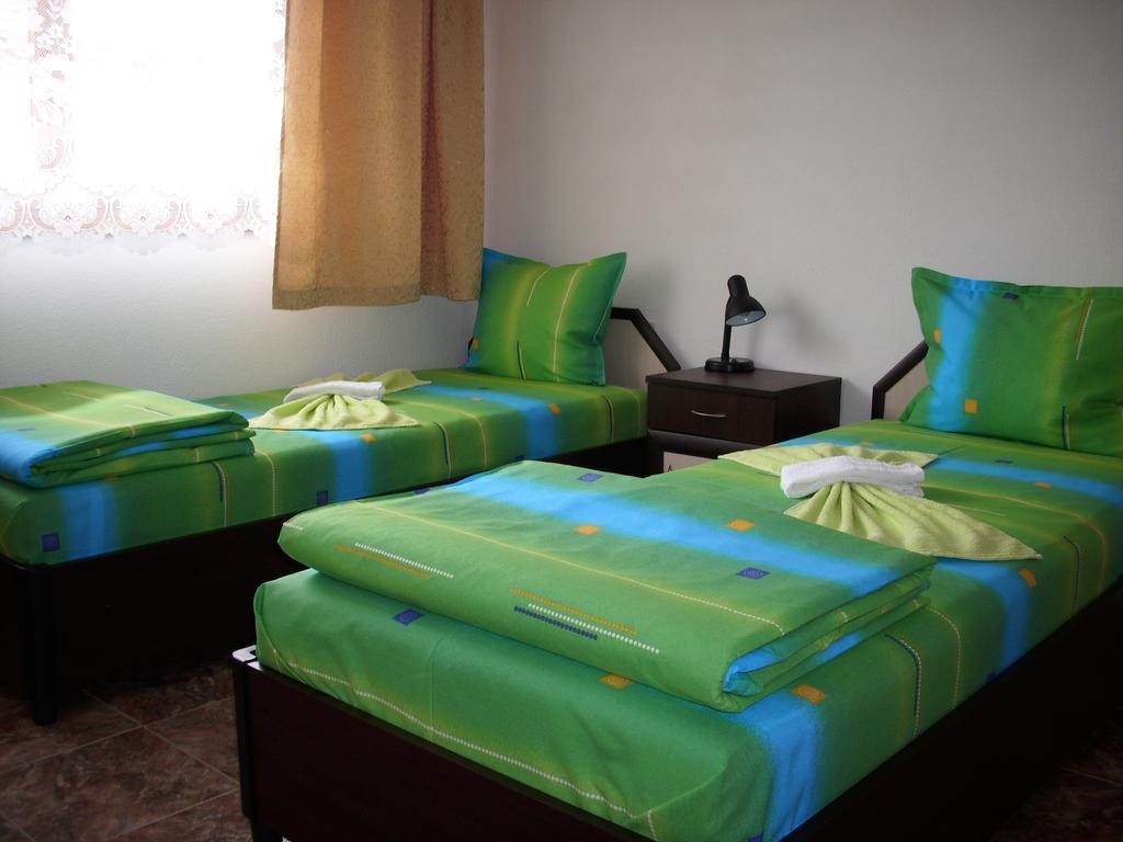 Georgievi Guest House Pomorie Exterior foto